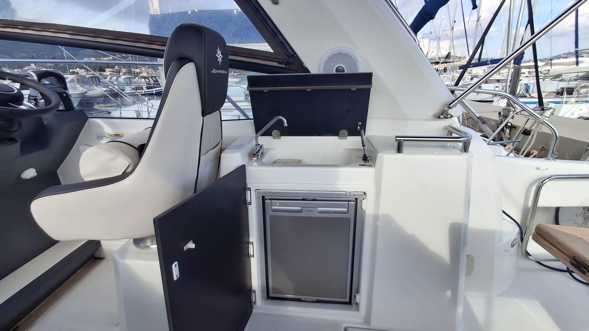 JEANNEAU - LEADER 30 à vendre