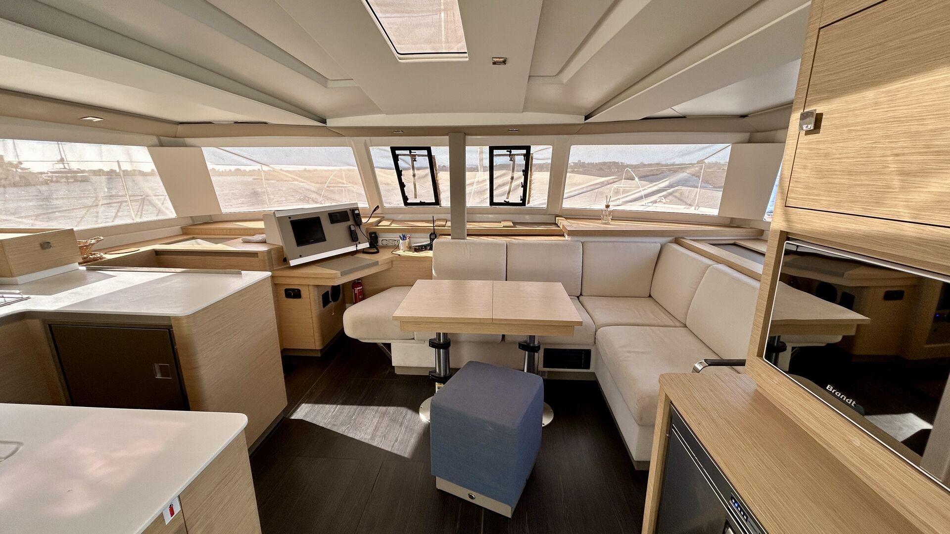 FOUNTAINE PAJOT - ASTREA 42 à vendre