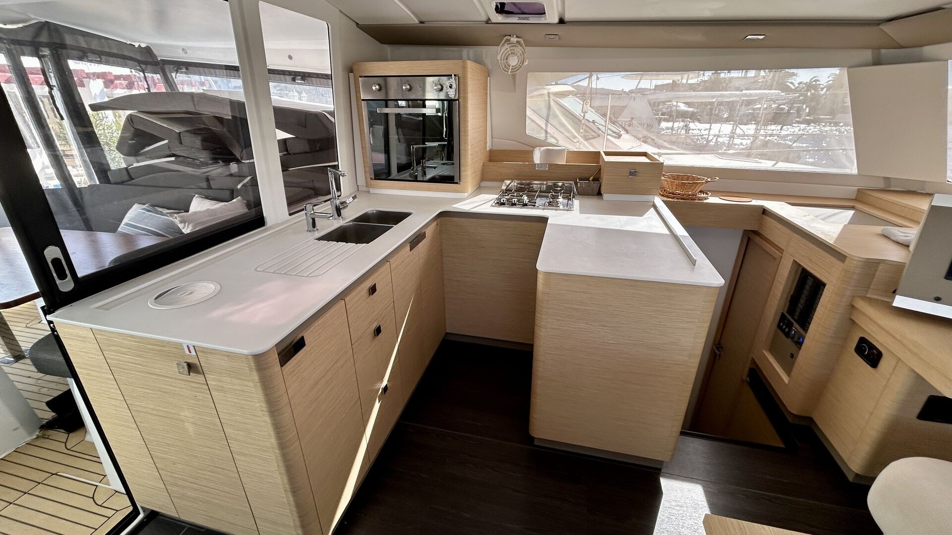 FOUNTAINE PAJOT - ASTREA 42 à vendre