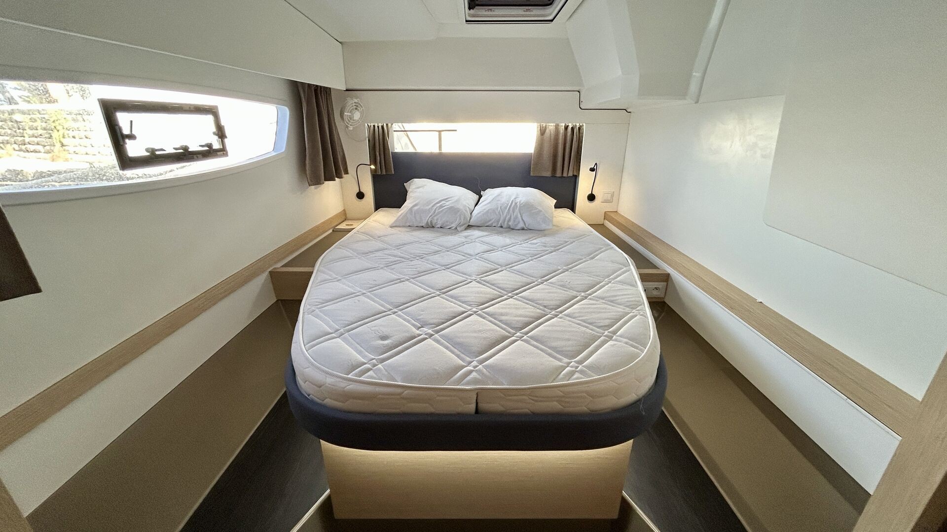 FOUNTAINE PAJOT - ASTREA 42 à vendre