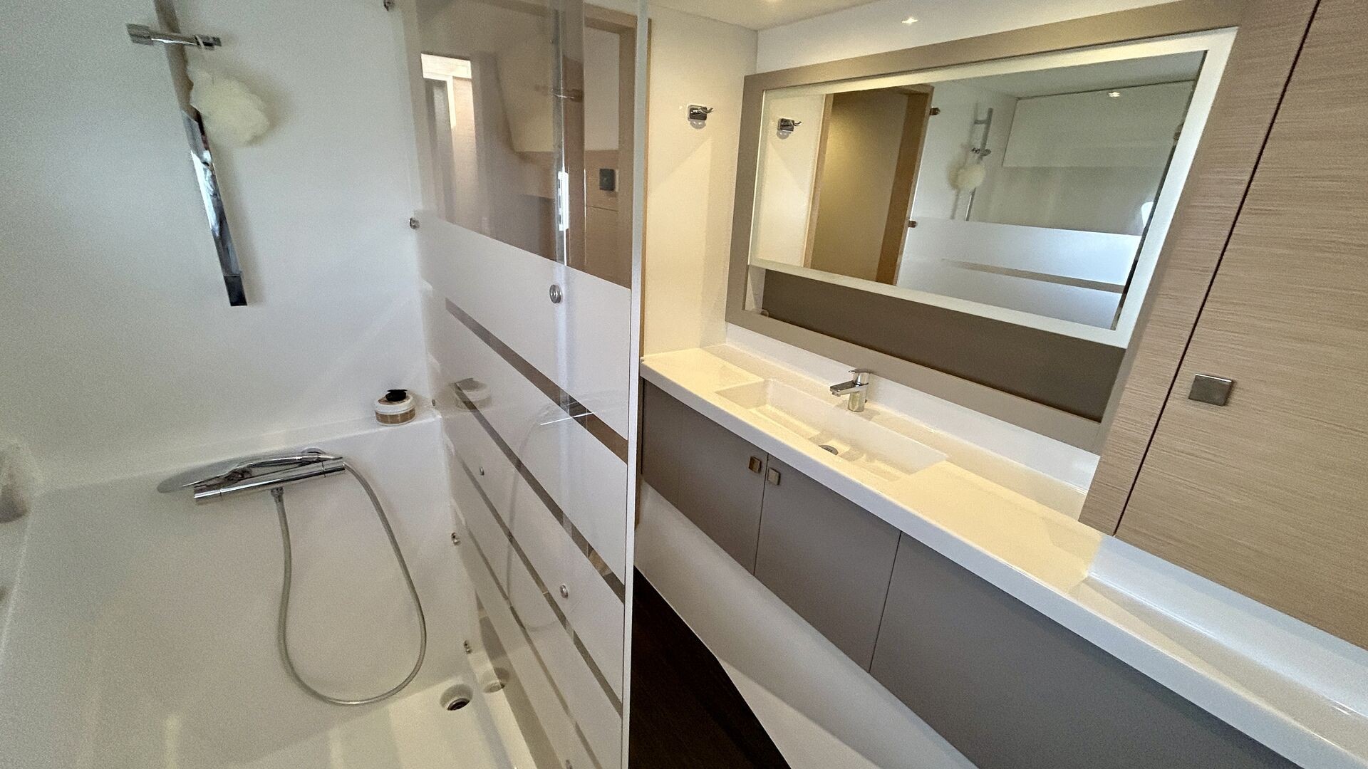 FOUNTAINE PAJOT - ASTREA 42 à vendre