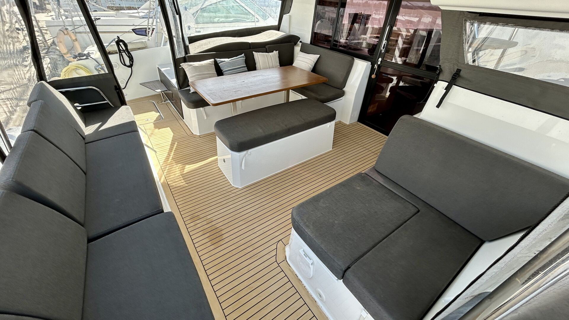 FOUNTAINE PAJOT - ASTREA 42 à vendre