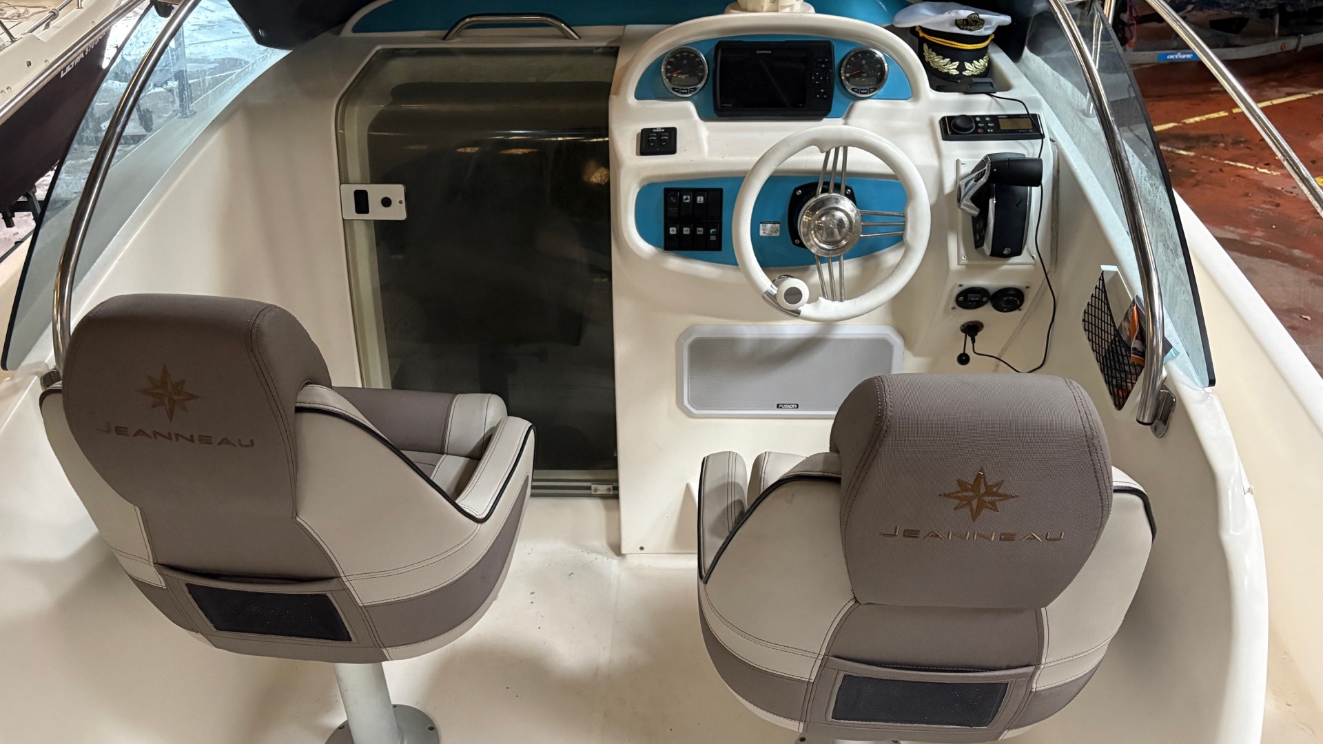 JEANNEAU - CAP CAMARAT 755 WA à vendre