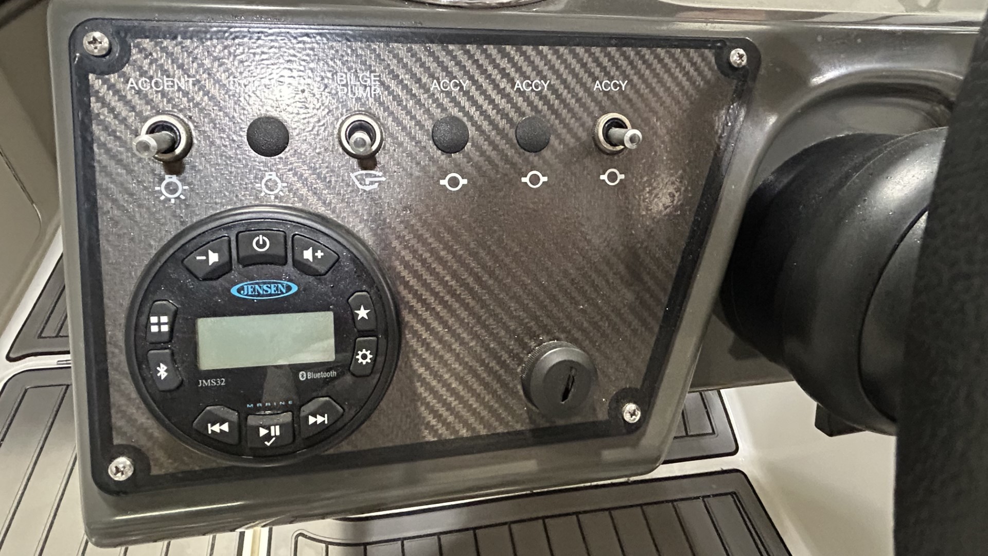 BAYLINER - VR 5 à vendre