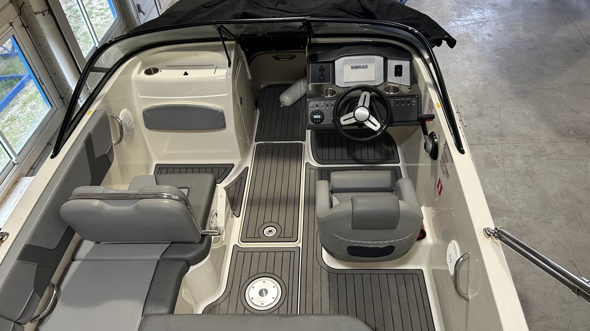 BAYLINER - VR 5 à vendre