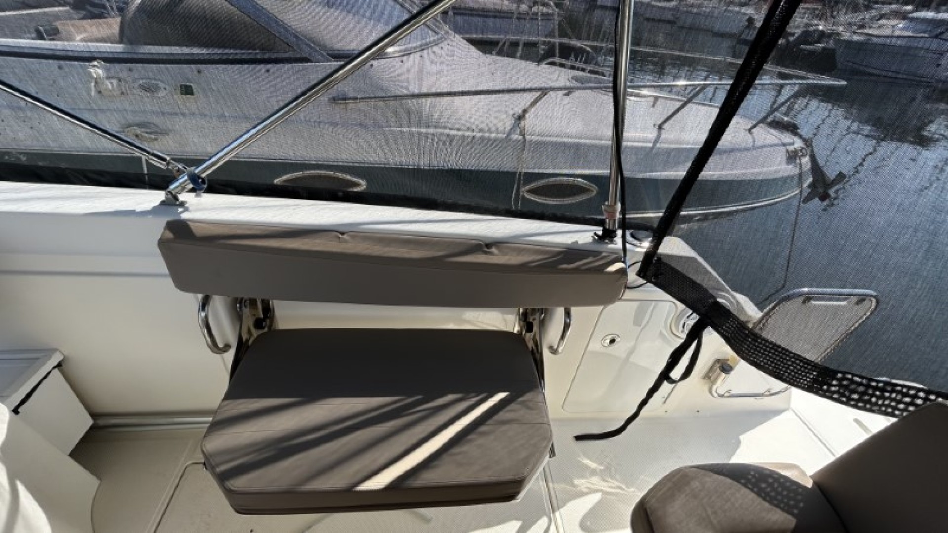 QUICKSILVER - ACTIV 805 SUN DECK à vendre