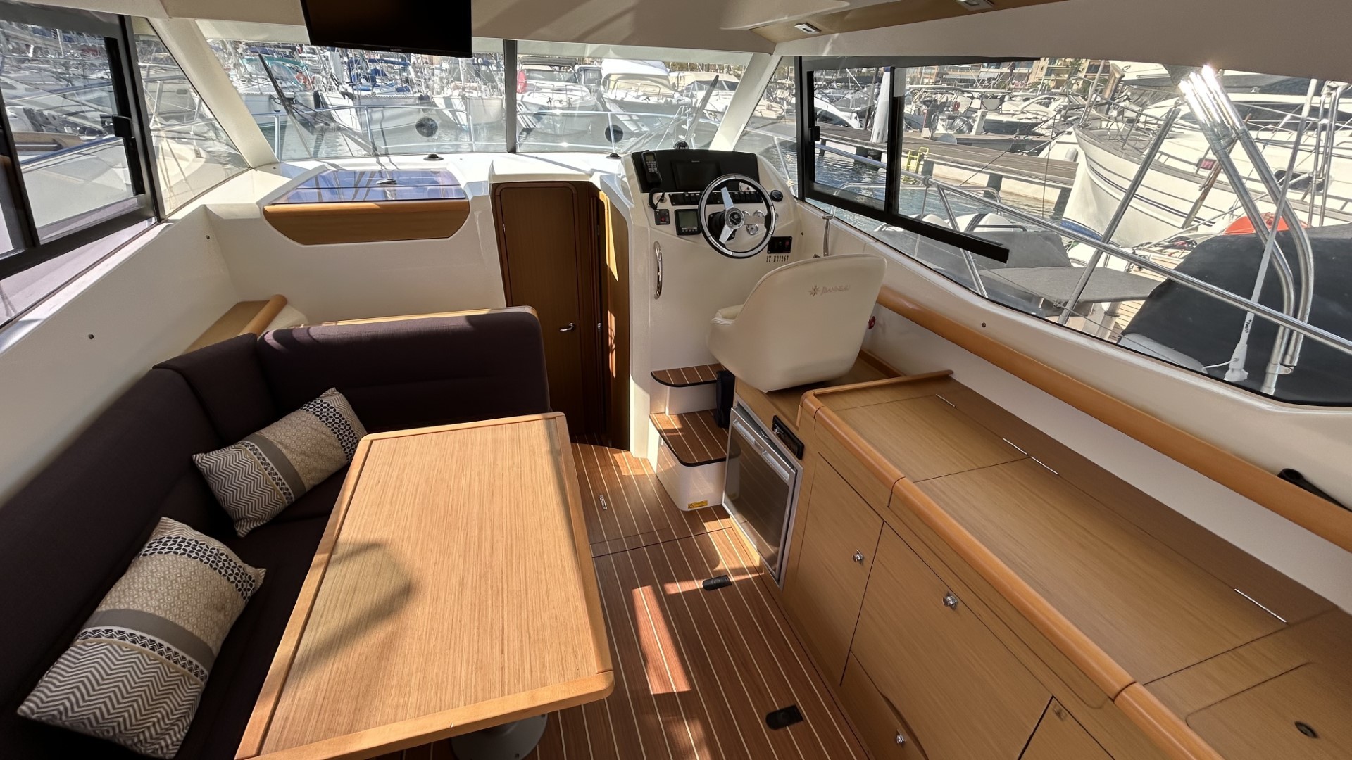 JEANNEAU - MERRY FISHER 10 à vendre