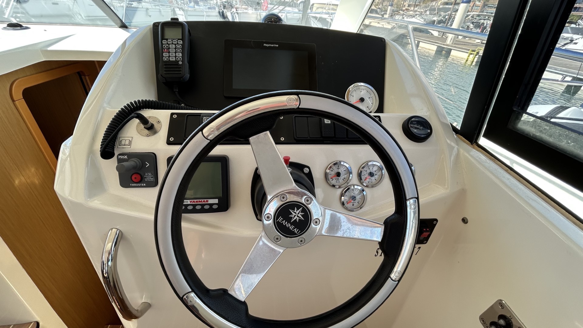 JEANNEAU - MERRY FISHER 10 à vendre