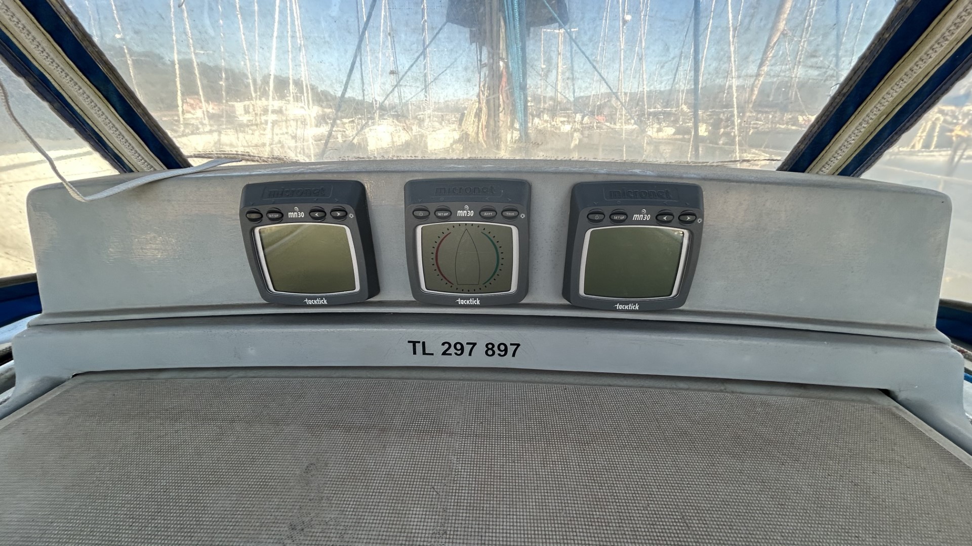 DUFOUR - 31 à vendre