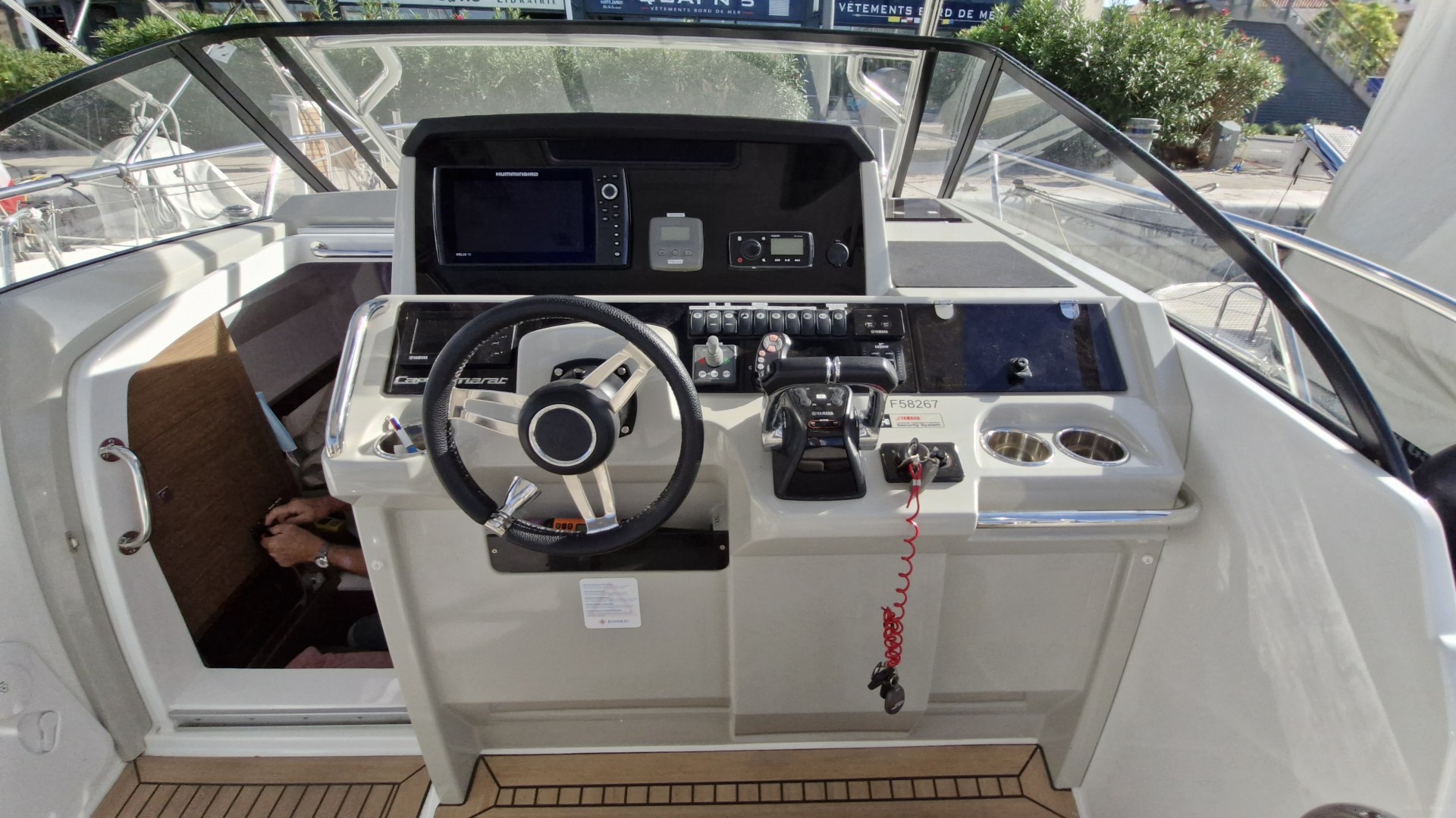 JEANNEAU - CAP CAMARAT 10.5 WA à vendre