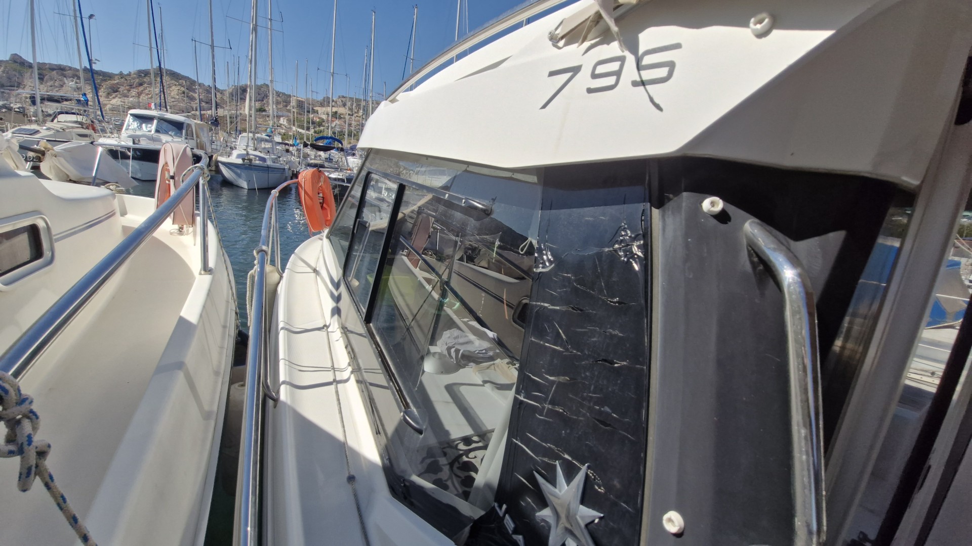 JEANNEAU - MERRY FISHER 795 à vendre