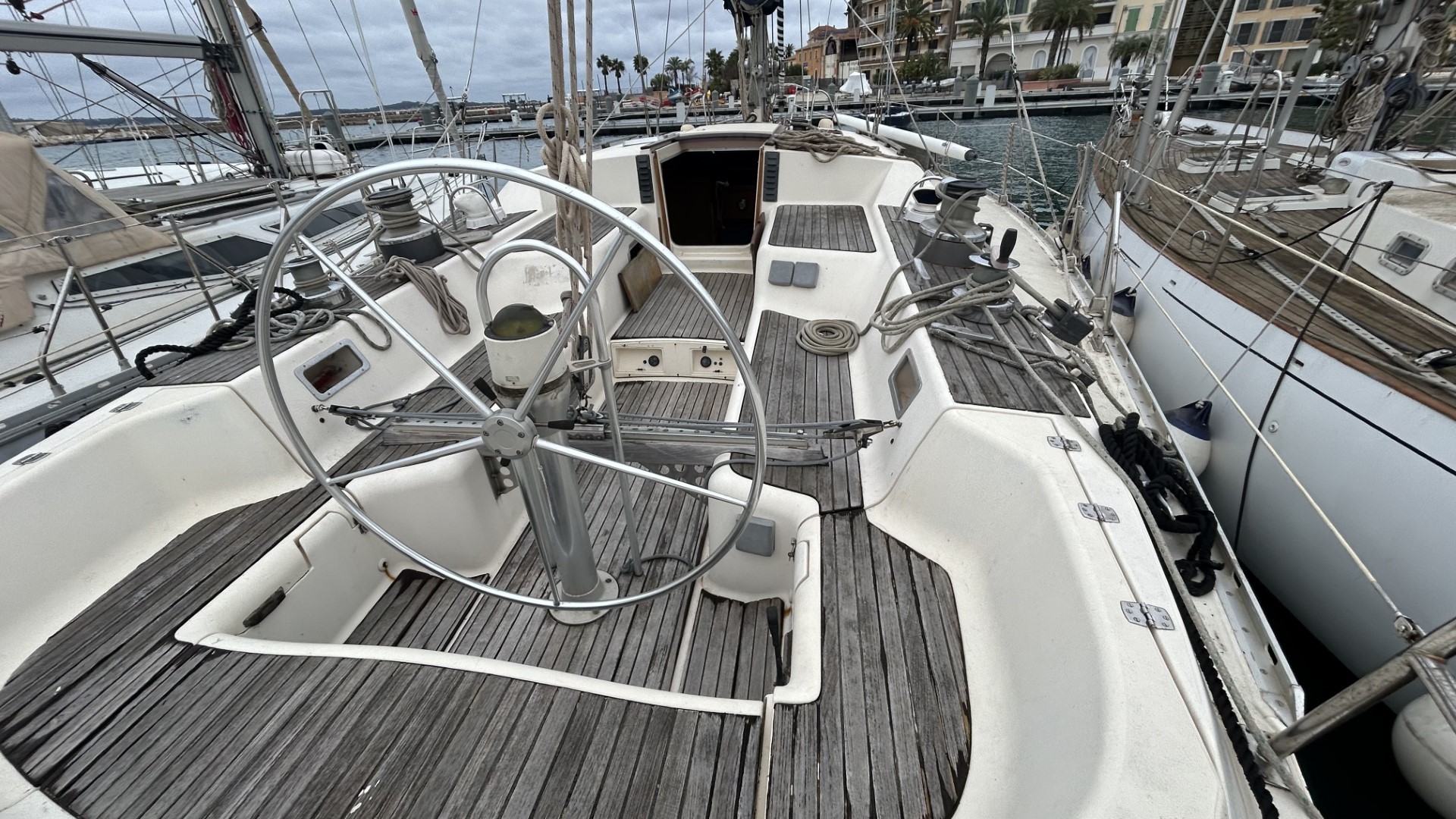 JEANNEAU - TRINIDAD 48 à vendre