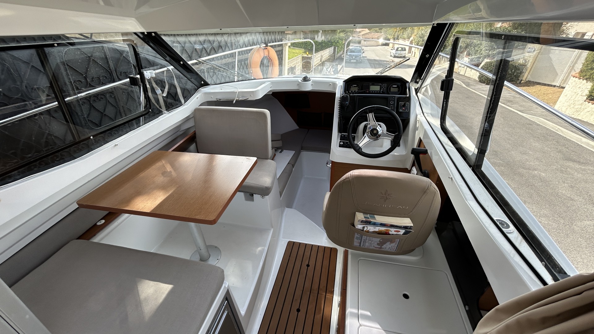 JEANNEAU - MERRY FISHER 695 à vendre