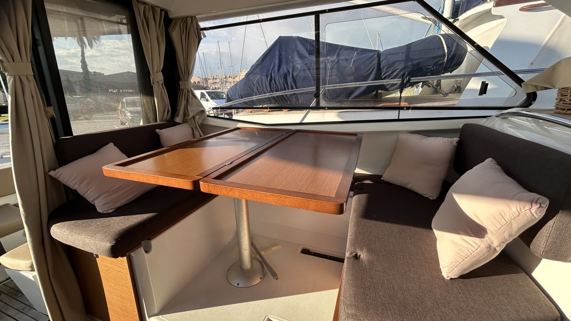 JEANNEAU - MERRY FISHER 855 à vendre