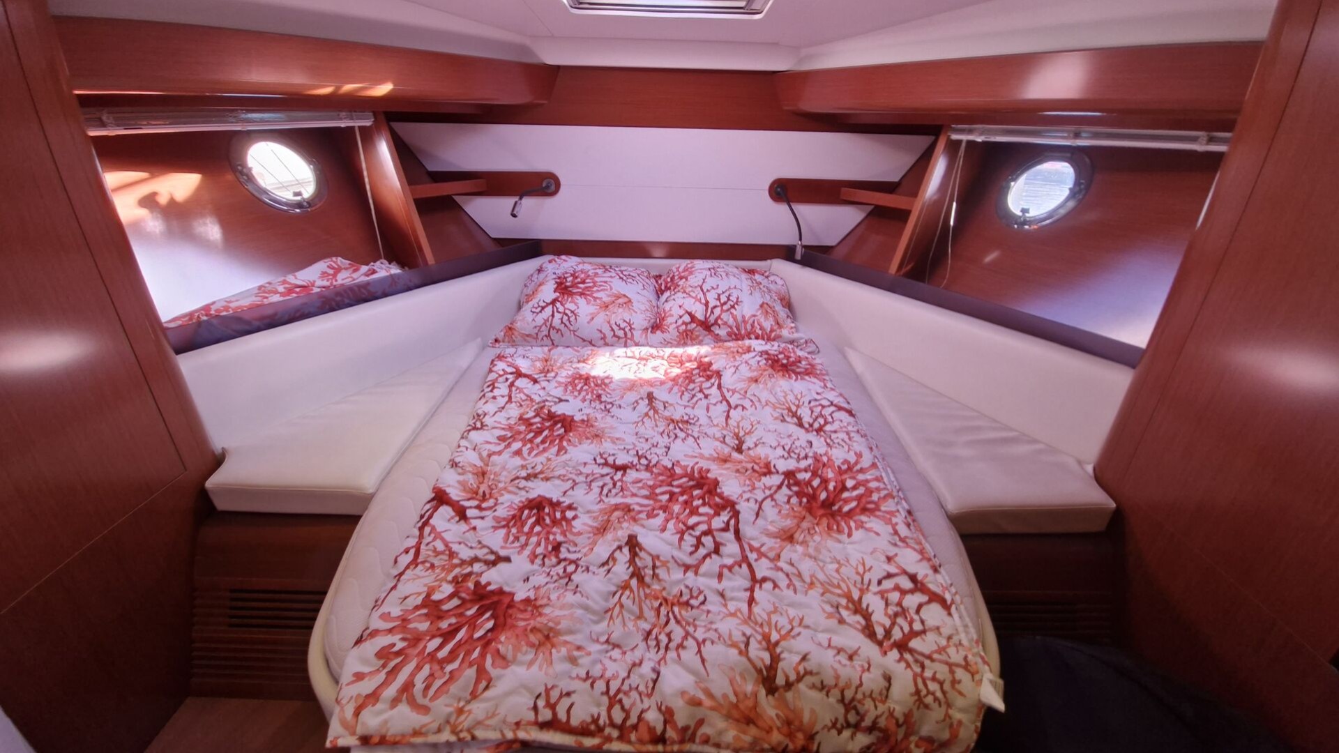 BENETEAU - MONTE CARLO 42 à vendre