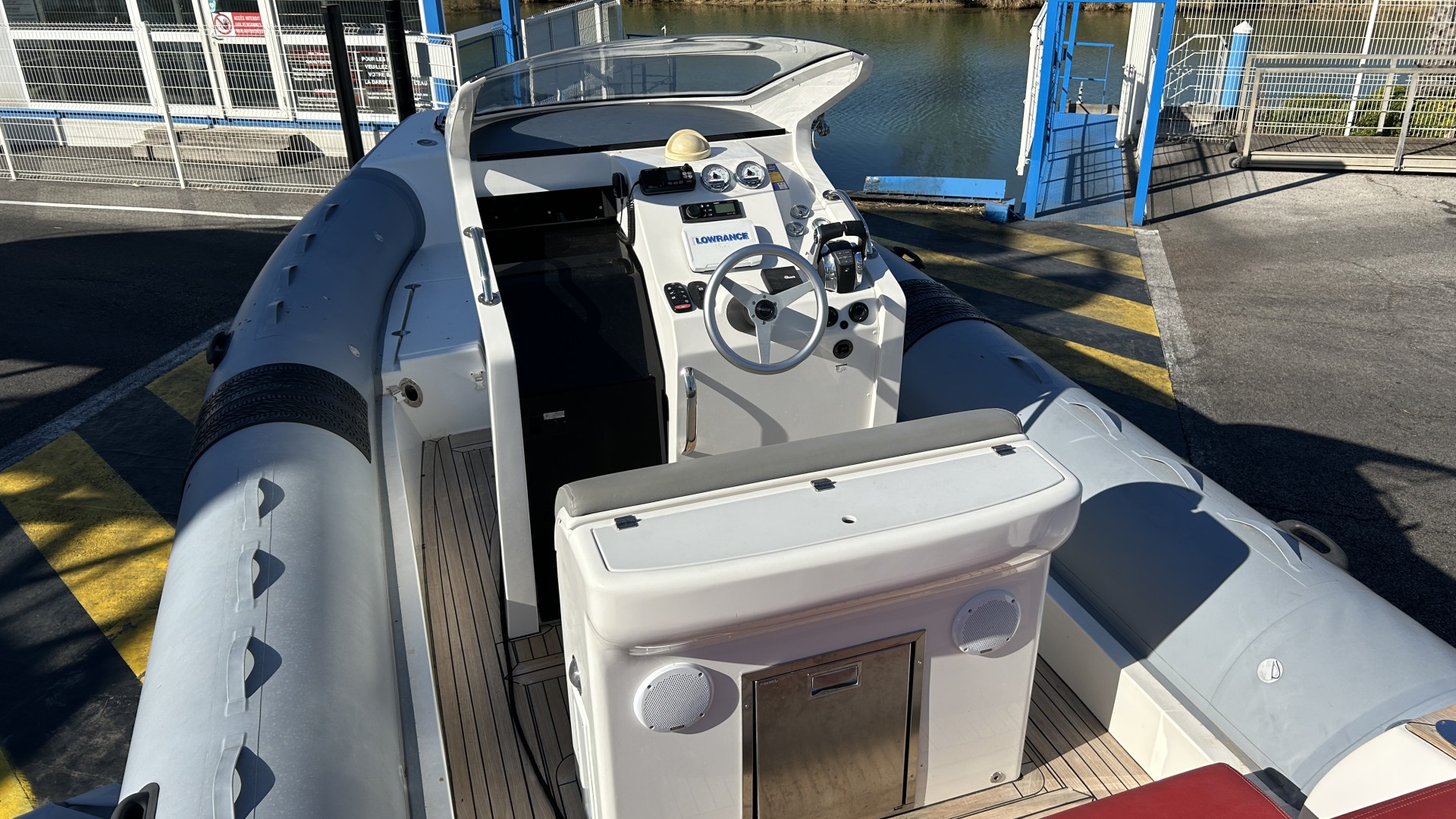 PIRELLI - PZERO 880L EDITION à vendre