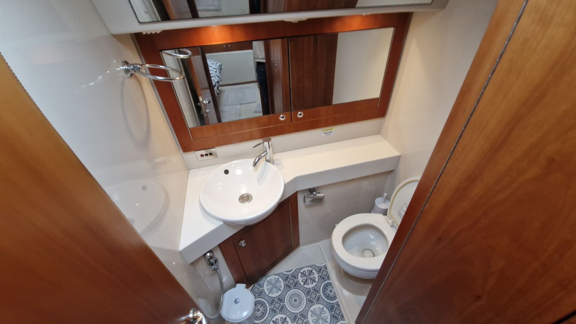 RIVIERA MARINE - 58 FLY à vendre