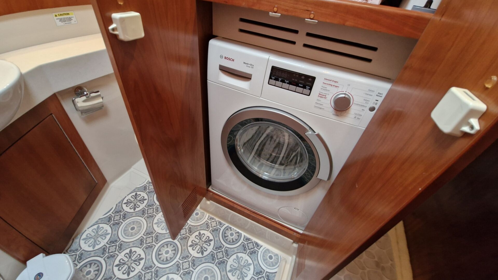 RIVIERA MARINE - 58 FLY à vendre