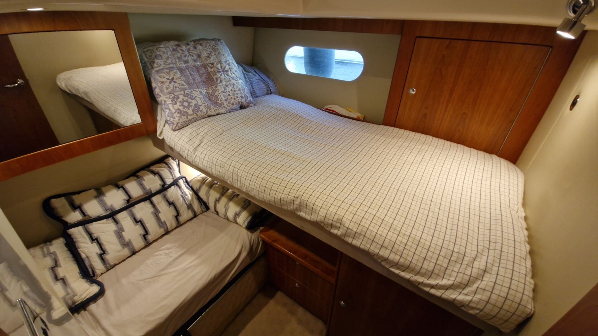 RIVIERA MARINE - 58 FLY à vendre