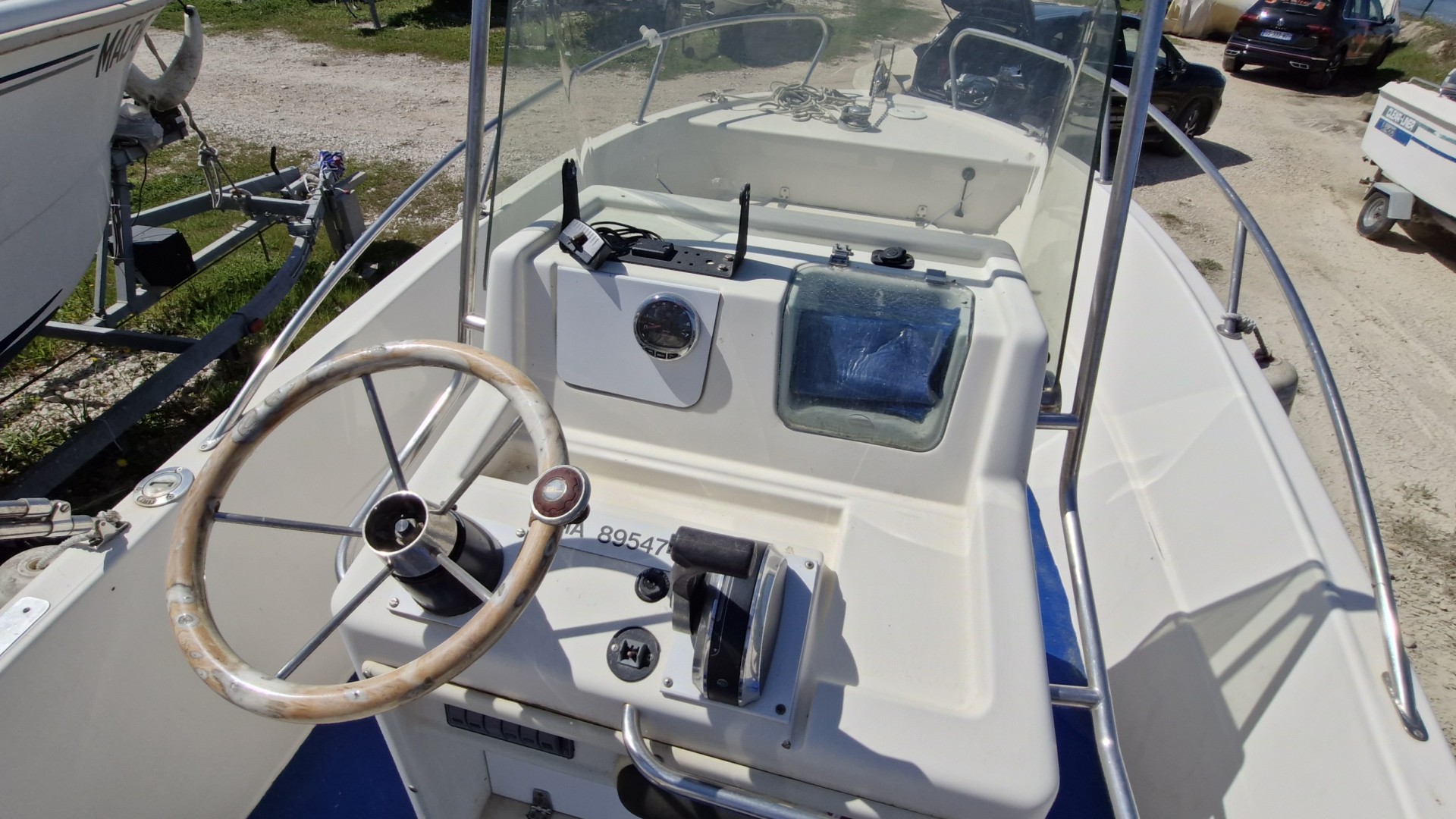 WHITE SHARK - 175 à vendre