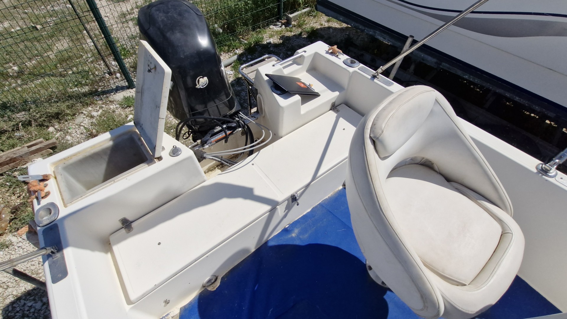 WHITE SHARK - 175 à vendre