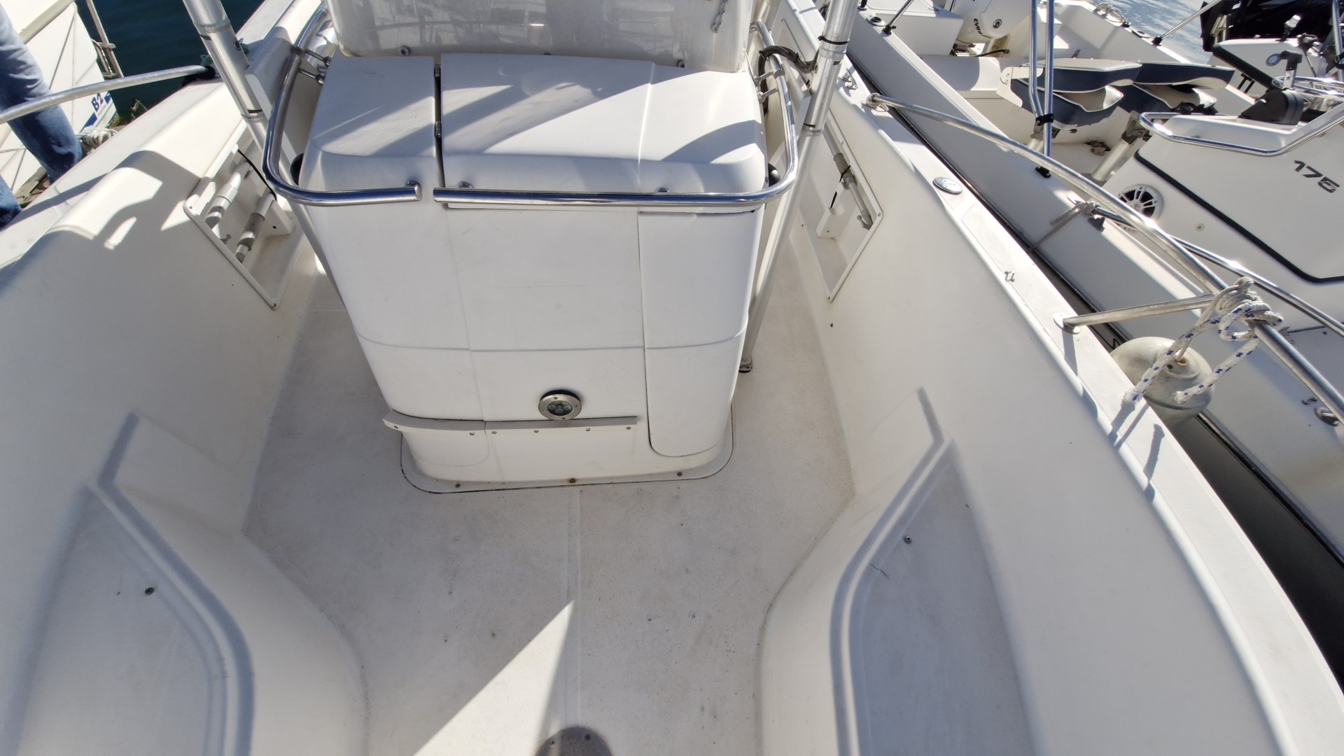 WHITE SHARK - 205 à vendre