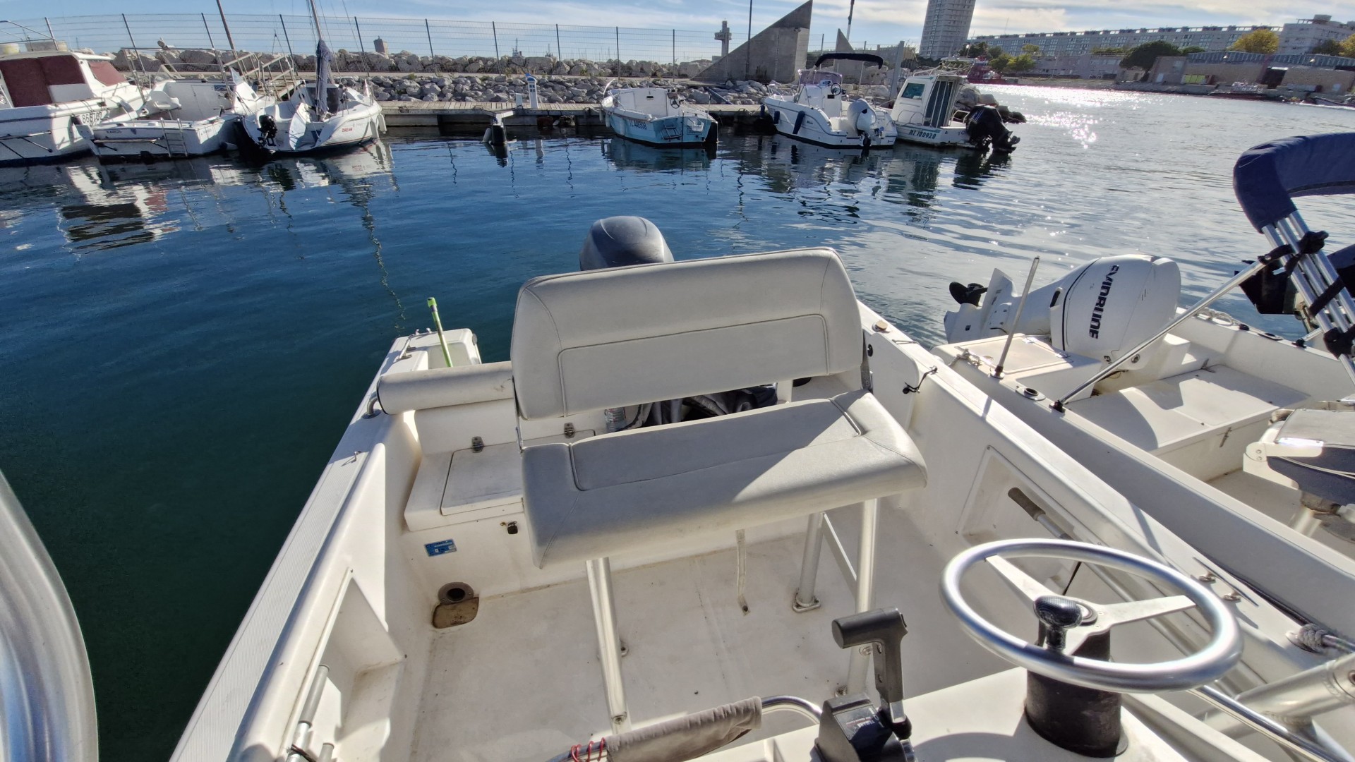 WHITE SHARK - 205 à vendre