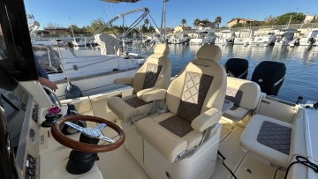 CHRIS CRAFT - CATALINA 30 à vendre