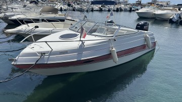 FOUR WINNS - SUNDOWNER 205 à vendre