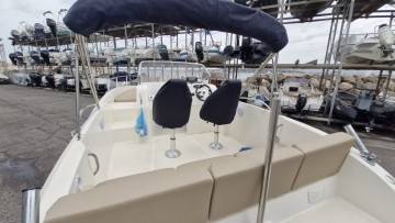 QUICKSILVER - ACTIV 675 SUNDECK à vendre