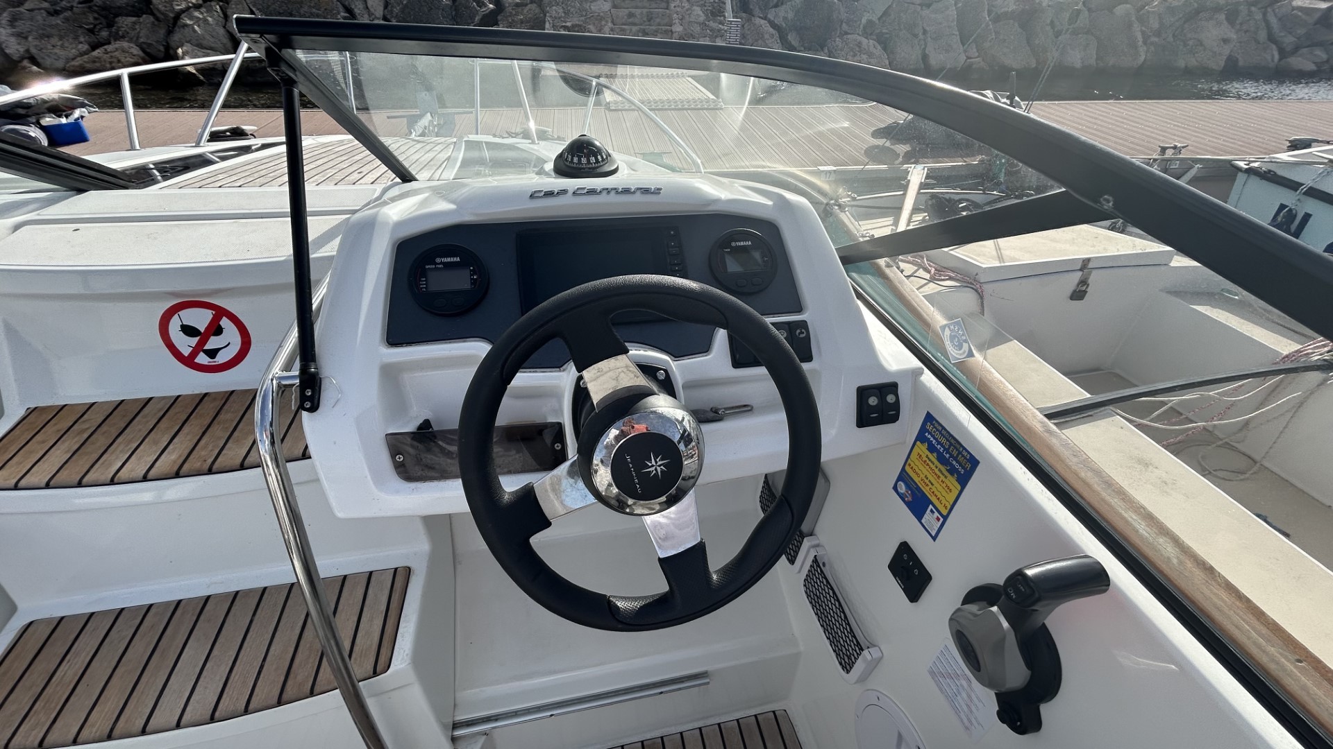 JEANNEAU - CAP CAMARAT 6.5 DC à vendre