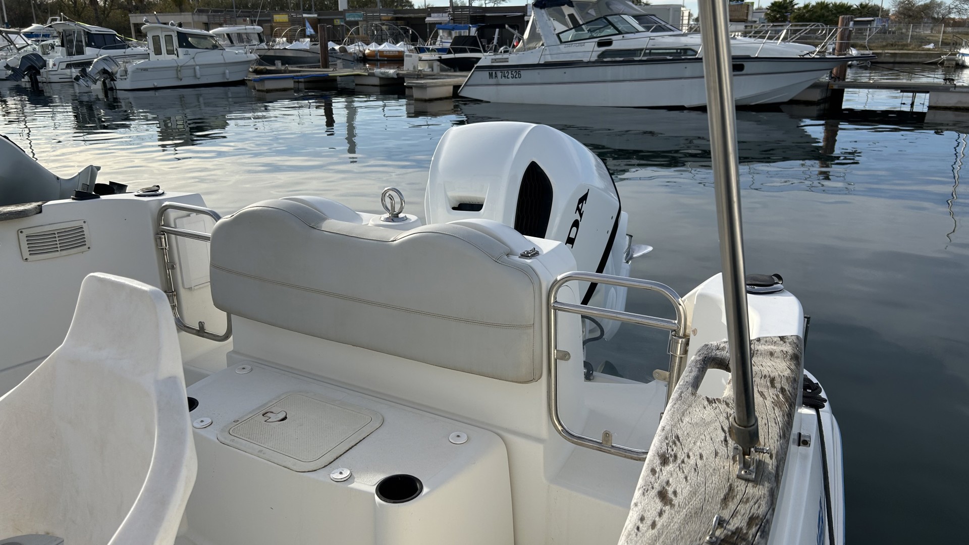 QUICKSILVER - 720 COMMANDER à vendre